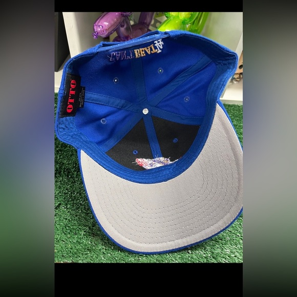 SnapBack hat - Picture 4 of 4